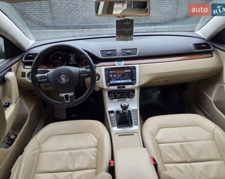 Бежевый Фольксваген Пассат, объемом двигателя 2 л и пробегом 321 тыс. км за 9800 $, фото 10 на Automoto.ua