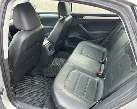 Бежевий Фольксваген Пассат, об'ємом двигуна 2.5 л та пробігом 300 тис. км за 4650 $, фото 9 на Automoto.ua