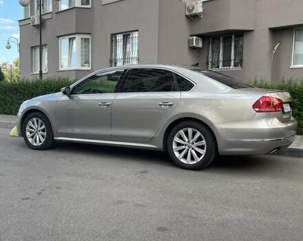 Бежевий Фольксваген Пассат, об'ємом двигуна 2.5 л та пробігом 233 тис. км за 11800 $, фото 7 на Automoto.ua