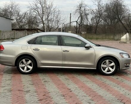 Бежевий Фольксваген Пассат, об'ємом двигуна 2.5 л та пробігом 300 тис. км за 4650 $, фото 5 на Automoto.ua