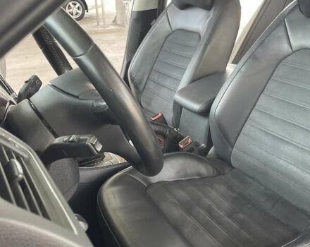 Бежевий Фольксваген Пассат, об'ємом двигуна 2.5 л та пробігом 233 тис. км за 11800 $, фото 38 на Automoto.ua