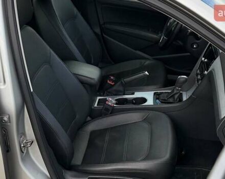 Фольксваген Пассат 2012 в Белой Церкве на Automoto.ua Бежевый Фольксваген Пассат, объемом двигателя 2.5 л и пробегом 210 тыс. км за 9850 $, фото 26 на Automoto.ua