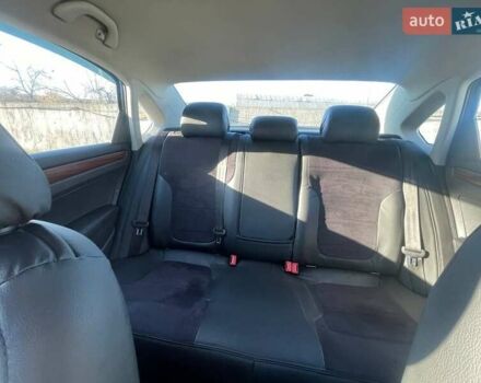 Бежевый Фольксваген Пассат, объемом двигателя 2.5 л и пробегом 208 тыс. км за 8600 $, фото 7 на Automoto.ua