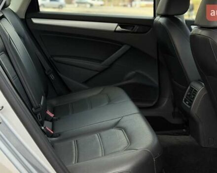 Фольксваген Пассат 2012 в Белой Церкве на Automoto.ua Бежевый Фольксваген Пассат, объемом двигателя 2.5 л и пробегом 210 тыс. км за 9850 $, фото 28 на Automoto.ua