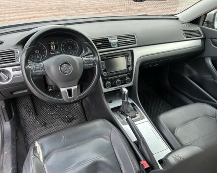 Бежевий Фольксваген Пассат, об'ємом двигуна 2.5 л та пробігом 300 тис. км за 4650 $, фото 10 на Automoto.ua