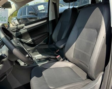 Бежевий Фольксваген Пассат, об'ємом двигуна 2.5 л та пробігом 230 тис. км за 9300 $, фото 11 на Automoto.ua