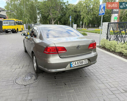 Бежевий Фольксваген Пассат, об'ємом двигуна 1.8 л та пробігом 247 тис. км за 11000 $, фото 9 на Automoto.ua