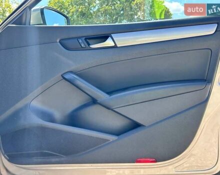 Бежевый Фольксваген Пассат, объемом двигателя 1.8 л и пробегом 172 тыс. км за 10200 $, фото 31 на Automoto.ua