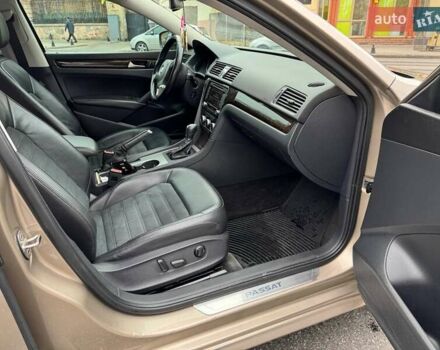 Бежевый Фольксваген Пассат, объемом двигателя 2 л и пробегом 220 тыс. км за 13400 $, фото 2 на Automoto.ua