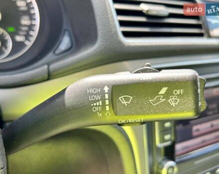 Бежевый Фольксваген Пассат, объемом двигателя 1.8 л и пробегом 172 тыс. км за 10200 $, фото 21 на Automoto.ua