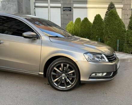 Бежевый Фольксваген Пассат, объемом двигателя 2 л и пробегом 278 тыс. км за 13000 $, фото 1 на Automoto.ua