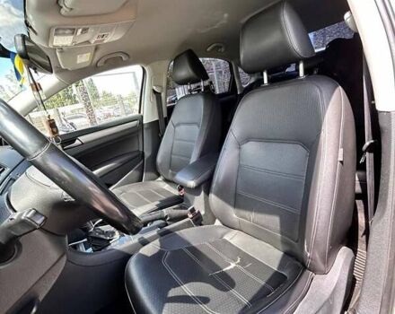 Бежевый Фольксваген Пассат, объемом двигателя 1.8 л и пробегом 172 тыс. км за 10200 $, фото 16 на Automoto.ua