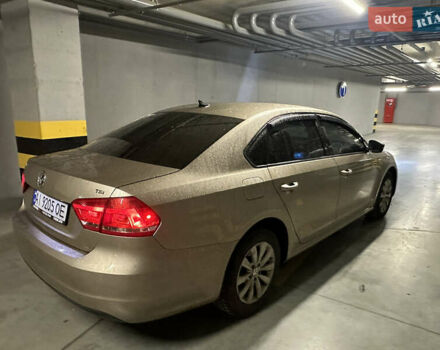 Бежевый Фольксваген Пассат, объемом двигателя 1.8 л и пробегом 256 тыс. км за 7600 $, фото 5 на Automoto.ua