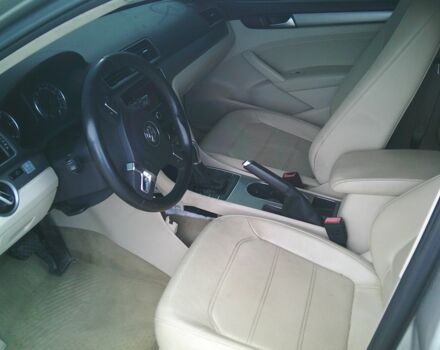 Бежевый Фольксваген Пассат, объемом двигателя 2 л и пробегом 178 тыс. км за 8999 $, фото 21 на Automoto.ua