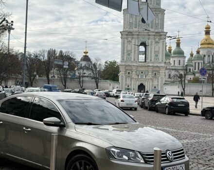 Бежевый Фольксваген Пассат, объемом двигателя 2 л и пробегом 278 тыс. км за 13000 $, фото 10 на Automoto.ua