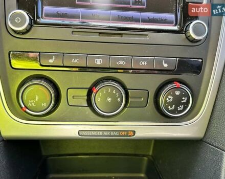 Бежевый Фольксваген Пассат, объемом двигателя 1.8 л и пробегом 172 тыс. км за 10200 $, фото 23 на Automoto.ua