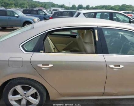 Бежевый Фольксваген Пассат, объемом двигателя 1.8 л и пробегом 82 тыс. км за 9000 $, фото 14 на Automoto.ua