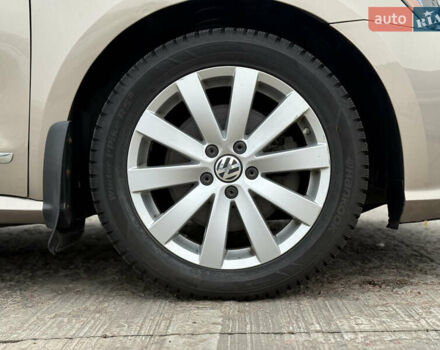 Бежевий Фольксваген Пассат, об'ємом двигуна 1.8 л та пробігом 166 тис. км за 11900 $, фото 24 на Automoto.ua