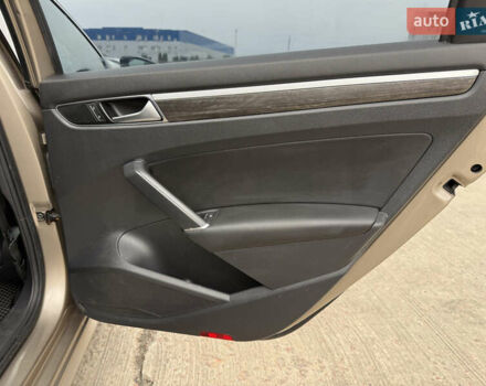 Бежевий Фольксваген Пассат, об'ємом двигуна 1.8 л та пробігом 166 тис. км за 11900 $, фото 21 на Automoto.ua