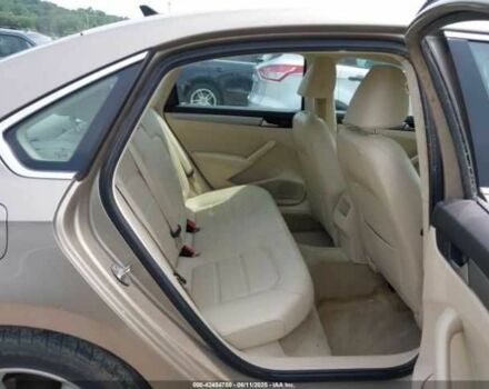 Бежевый Фольксваген Пассат, объемом двигателя 1.8 л и пробегом 82 тыс. км за 9000 $, фото 9 на Automoto.ua