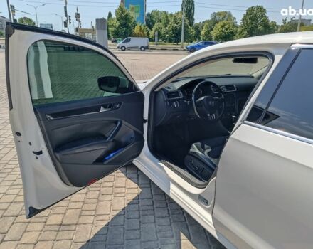 Бежевый Фольксваген Пассат, объемом двигателя 1.8 л и пробегом 123 тыс. км за 11990 $, фото 12 на Automoto.ua