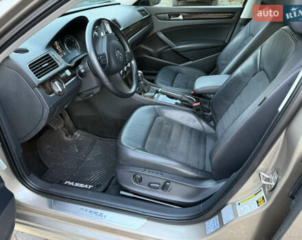 Бежевий Фольксваген Пассат, об'ємом двигуна 1.97 л та пробігом 220 тис. км за 11700 $, фото 23 на Automoto.ua