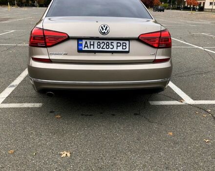 Бежевый Фольксваген Пассат, объемом двигателя 1.8 л и пробегом 200 тыс. км за 12000 $, фото 5 на Automoto.ua
