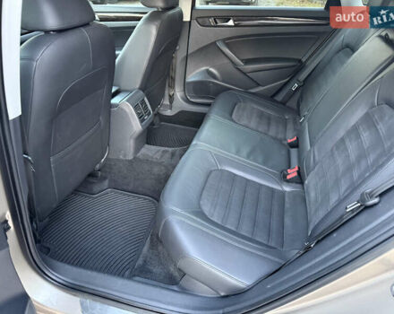 Бежевий Фольксваген Пассат, об'ємом двигуна 1.97 л та пробігом 220 тис. км за 11700 $, фото 21 на Automoto.ua