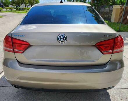 Бежевий Фольксваген Пассат, об'ємом двигуна 2 л та пробігом 76 тис. км за 6200 $, фото 4 на Automoto.ua