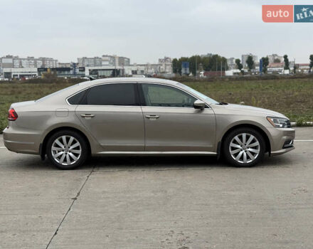 Бежевий Фольксваген Пассат, об'ємом двигуна 1.8 л та пробігом 166 тис. км за 11900 $, фото 2 на Automoto.ua
