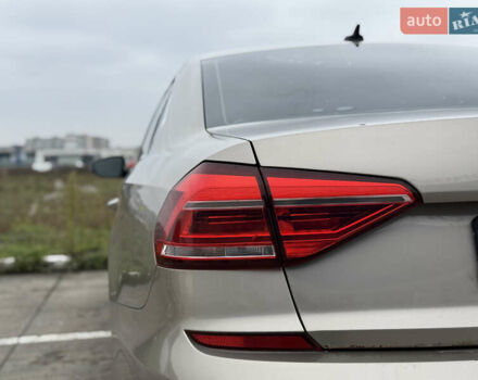 Бежевий Фольксваген Пассат, об'ємом двигуна 1.8 л та пробігом 166 тис. км за 11900 $, фото 7 на Automoto.ua