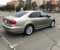 Бежевый Фольксваген Пассат, объемом двигателя 1.8 л и пробегом 198 тыс. км за 12000 $, фото 4 на Automoto.ua