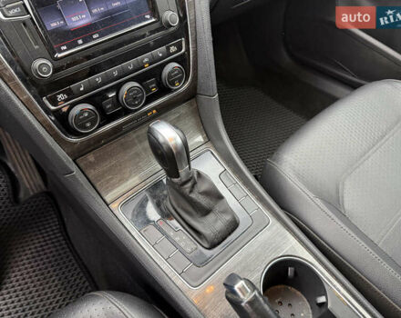 Бежевий Фольксваген Пассат, об'ємом двигуна 1.8 л та пробігом 166 тис. км за 11900 $, фото 20 на Automoto.ua