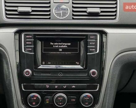 Бежевый Фольксваген Пассат, объемом двигателя 1.8 л и пробегом 128 тыс. км за 10800 $, фото 13 на Automoto.ua