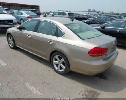 Бежевый Фольксваген Пассат, объемом двигателя 1.8 л и пробегом 82 тыс. км за 9000 $, фото 7 на Automoto.ua