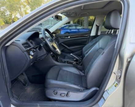 Бежевый Фольксваген Пассат, объемом двигателя 2 л и пробегом 72 тыс. км за 4500 $, фото 9 на Automoto.ua