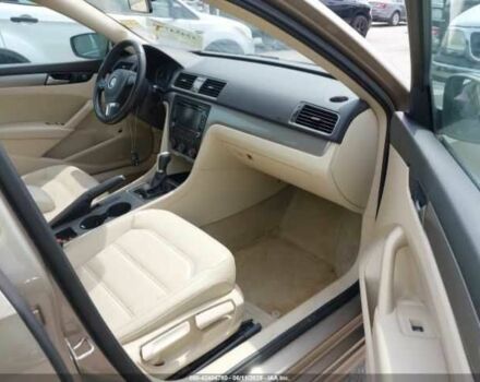 Бежевый Фольксваген Пассат, объемом двигателя 1.8 л и пробегом 82 тыс. км за 9000 $, фото 10 на Automoto.ua