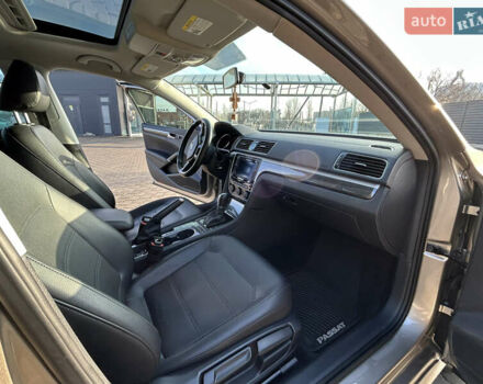 Бежевый Фольксваген Пассат, объемом двигателя 1.8 л и пробегом 183 тыс. км за 13500 $, фото 11 на Automoto.ua