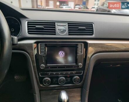 Бежевый Фольксваген Пассат, объемом двигателя 1.8 л и пробегом 75 тыс. км за 14700 $, фото 46 на Automoto.ua