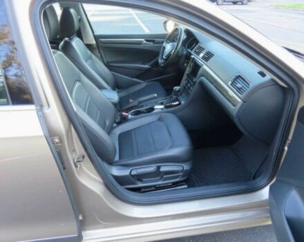 Бежевий Фольксваген Пассат, об'ємом двигуна 1.8 л та пробігом 80 тис. км за 7500 $, фото 9 на Automoto.ua