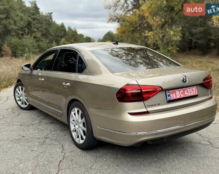 Бежевий Фольксваген Пассат, об'ємом двигуна 1.8 л та пробігом 172 тис. км за 11000 $, фото 3 на Automoto.ua