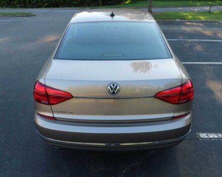 Бежевый Фольксваген Пассат, объемом двигателя 1.8 л и пробегом 71 тыс. км за 8300 $, фото 5 на Automoto.ua