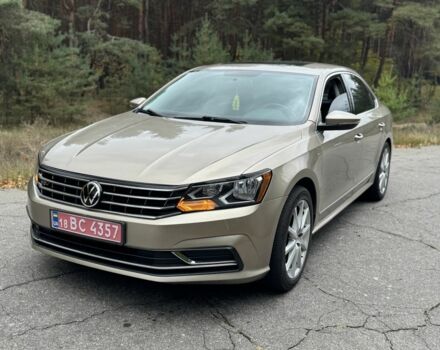 Бежевый Фольксваген Пассат, объемом двигателя 1.8 л и пробегом 172 тыс. км за 11500 $, фото 1 на Automoto.ua