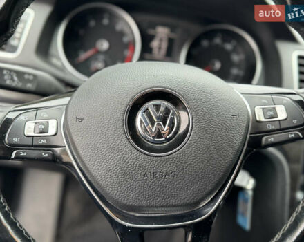 Бежевий Фольксваген Пассат, об'ємом двигуна 1.8 л та пробігом 172 тис. км за 11000 $, фото 7 на Automoto.ua