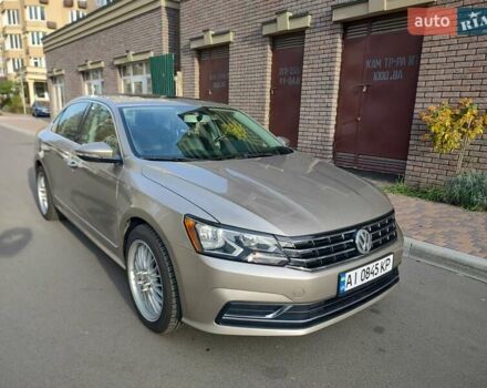 Бежевый Фольксваген Пассат, объемом двигателя 1.8 л и пробегом 75 тыс. км за 14700 $, фото 4 на Automoto.ua