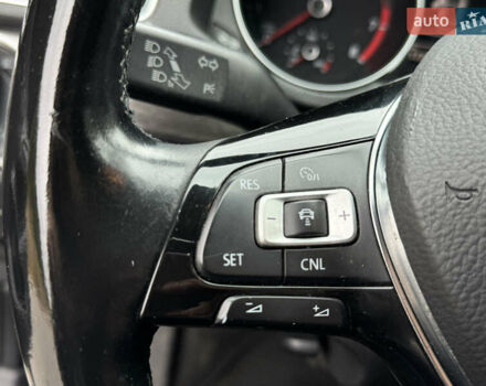 Бежевий Фольксваген Пассат, об'ємом двигуна 1.8 л та пробігом 172 тис. км за 11000 $, фото 8 на Automoto.ua