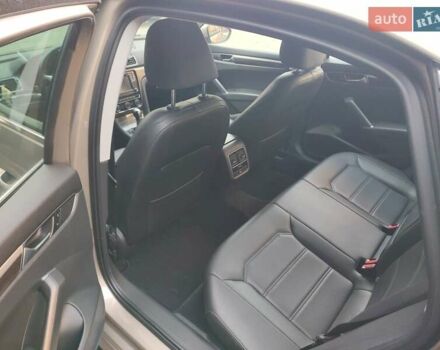 Бежевый Фольксваген Пассат, объемом двигателя 1.8 л и пробегом 75 тыс. км за 14700 $, фото 51 на Automoto.ua