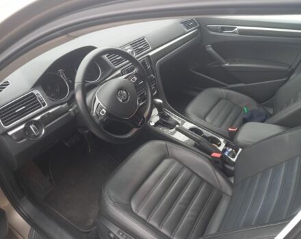 Бежевый Фольксваген Пассат, объемом двигателя 0 л и пробегом 154 тыс. км за 14200 $, фото 5 на Automoto.ua