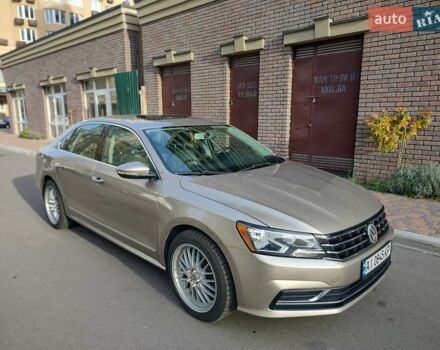 Бежевый Фольксваген Пассат, объемом двигателя 1.8 л и пробегом 75 тыс. км за 14700 $, фото 6 на Automoto.ua