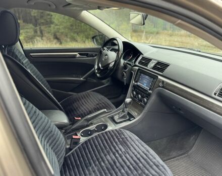 Бежевый Фольксваген Пассат, объемом двигателя 1.8 л и пробегом 172 тыс. км за 11500 $, фото 5 на Automoto.ua